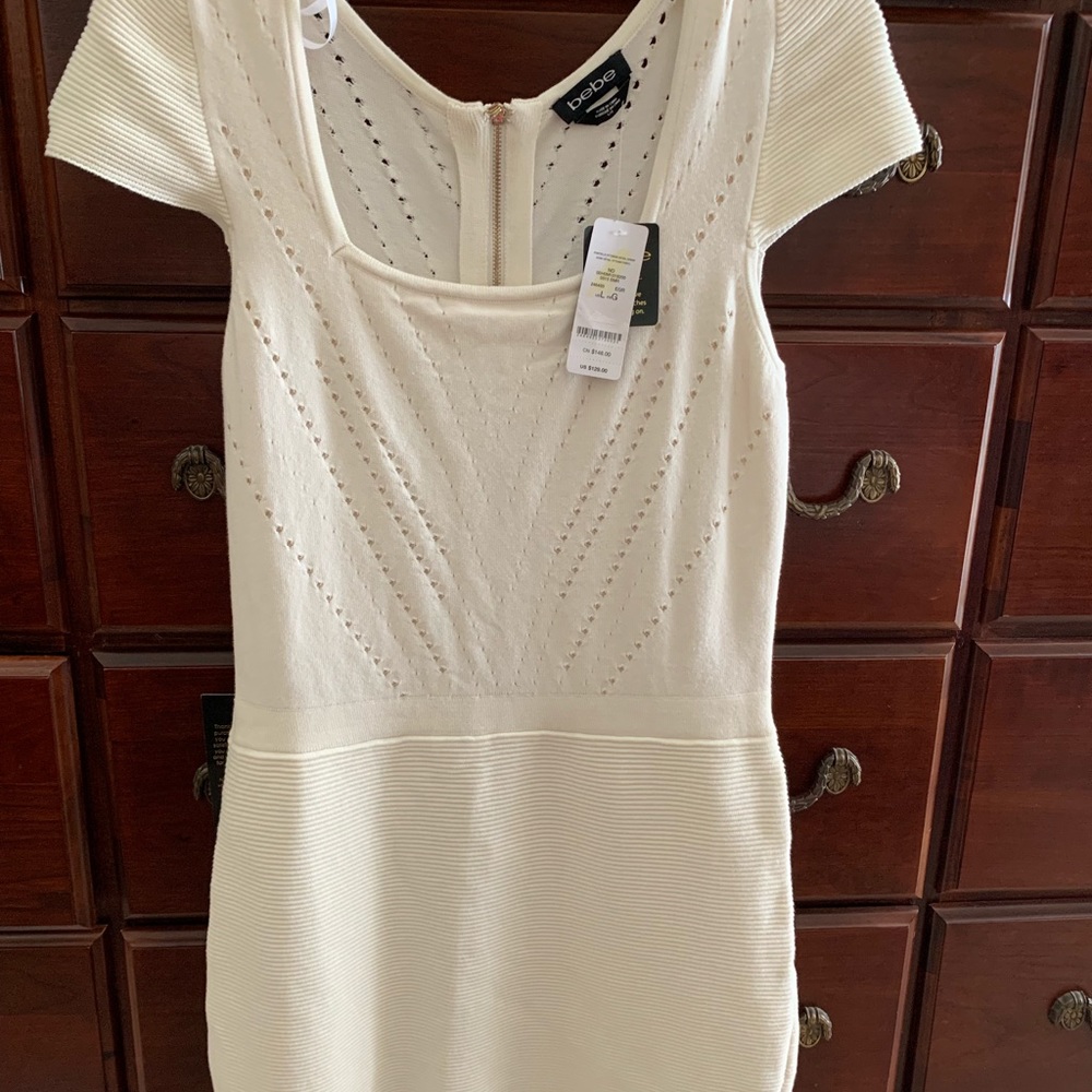 Dress - Picture 4 of 8
